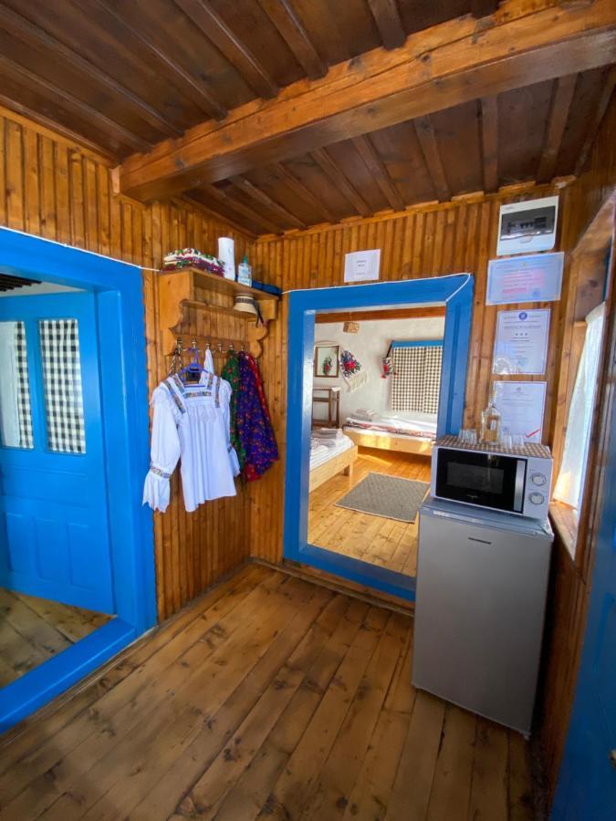 Casuta Tivadar Hotell Breb Exteriör bild