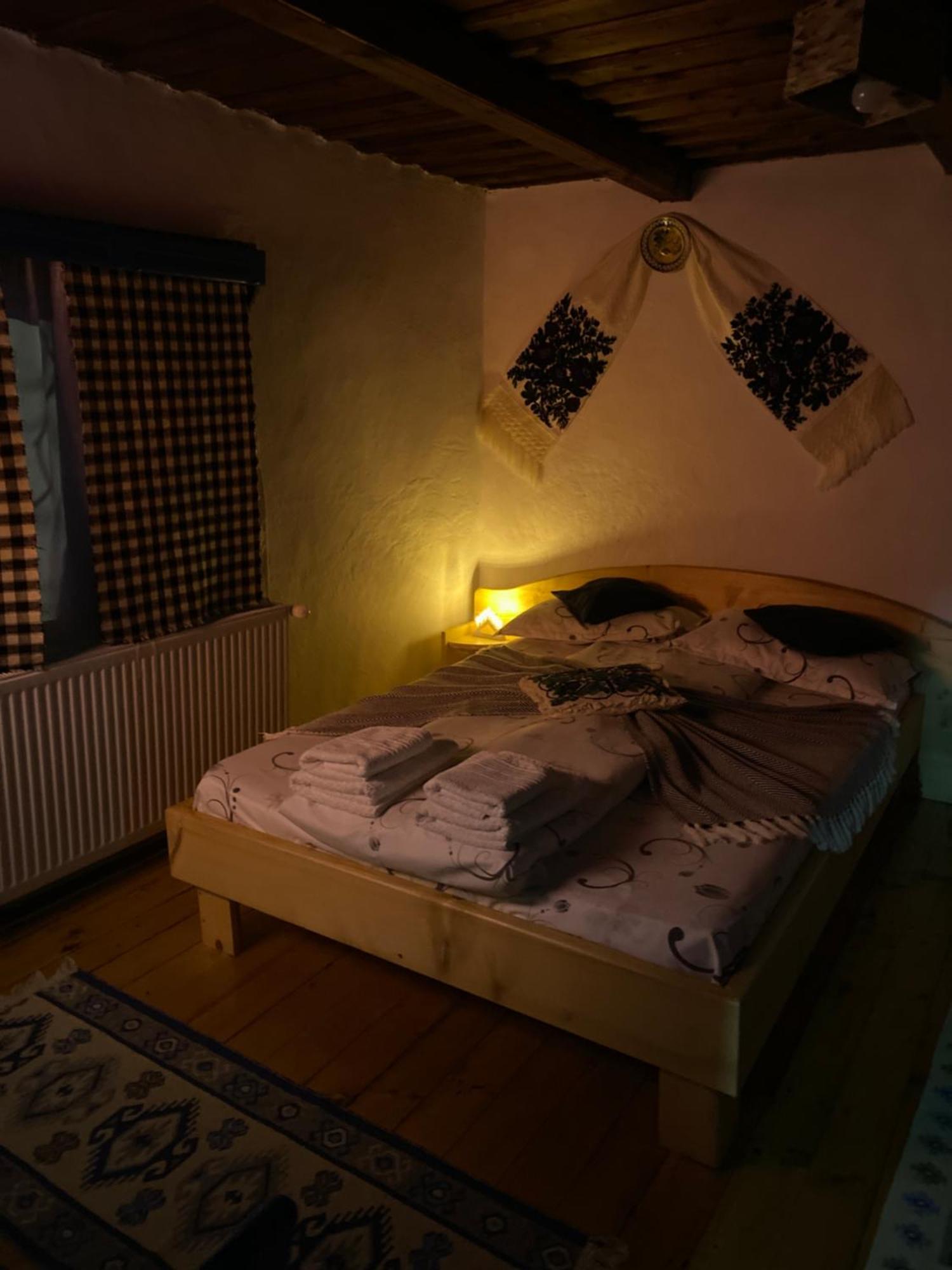Casuta Tivadar Hotell Breb Exteriör bild